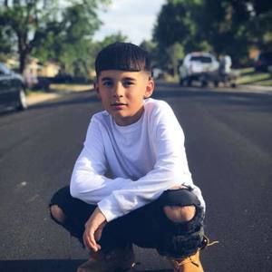 Meet your Posher, Aydan